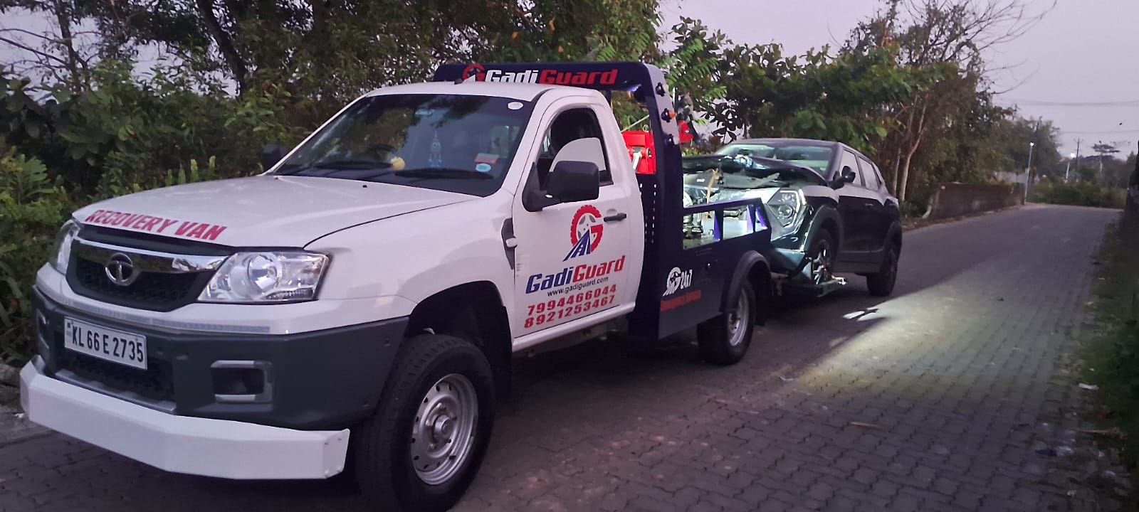 Gadiguard Towing Service In Kochi